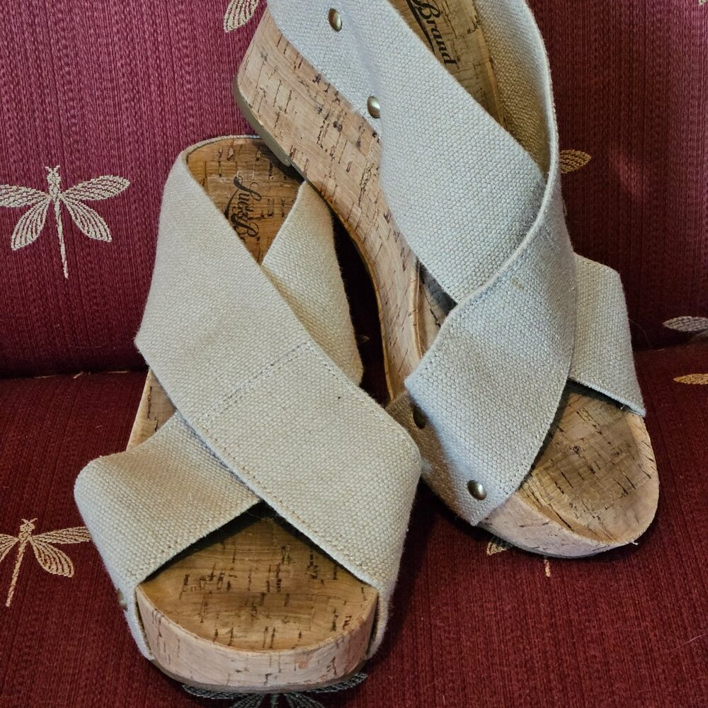Lucky Brand Wedge Sandals, Tan with Gold studs, size 7.5M/37.5